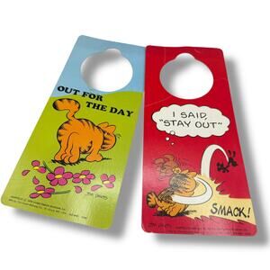 vintage Garfield double-sided doorknob hangers - good condition